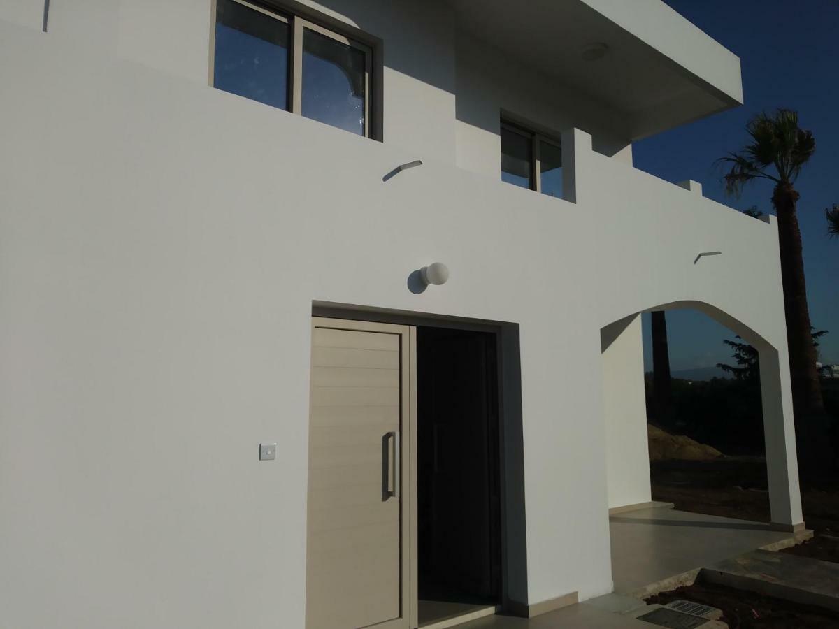 Argaka Palm Tree Apts Luaran gambar